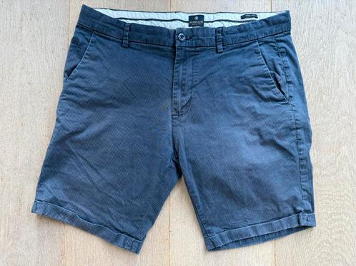 donkerblauwe korte broek dapper chic maat 34 DSTREZZED, Kleding | Heren, Broeken en Pantalons, Gedragen, Overige maten, Blauw