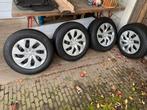 Stalen velgen Toyota Yaris Cross ‘24,  banden en wieldoppen, Ophalen, Bestelwagen, 16 inch, 205 mm