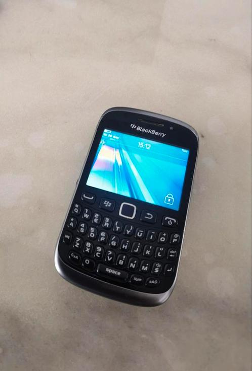 Goedwerkende blackberry curve 9320  Leuk voor iemand die nog, Telecommunicatie, Mobiele telefoons | Hoesjes en Frontjes | Blackberry