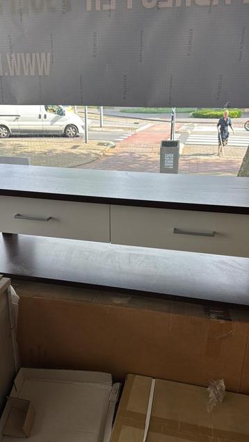 Tv kast-commode nu nieuw in verpakking van 499.- nu 50.-
