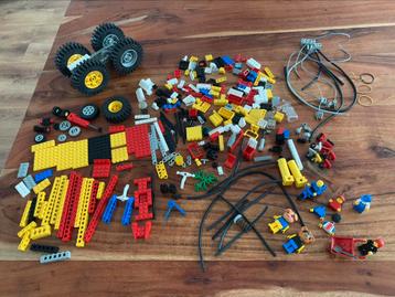 Losse Lego stenen - banden - wielen - Fabuland poppetjes beschikbaar voor biedingen
