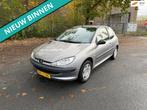 Peugeot 206 1.4 XR LEUKE AUTO MET ORG LAGE KM STAND, Auto's, Peugeot, Voorwielaandrijving, Stof, 4 cilinders, Centrale vergrendeling