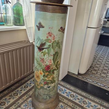 Unieke art nouveau plantenzuil met bloemen vlinders vogel   beschikbaar voor biedingen