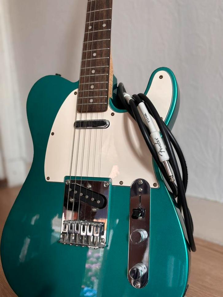 Squier Affinity Telecaster - Race Green + accessoires, Muziek en Instrumenten, Snaarinstrumenten | Gitaren | Elektrisch, Zo goed als nieuw