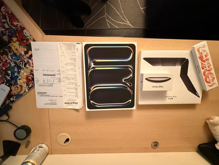 Ipad pro 13M 2024 512gb met garantie magic keyboard mous-pen, Computers en Software, Apple iPads, Zo goed als nieuw, Apple iPad