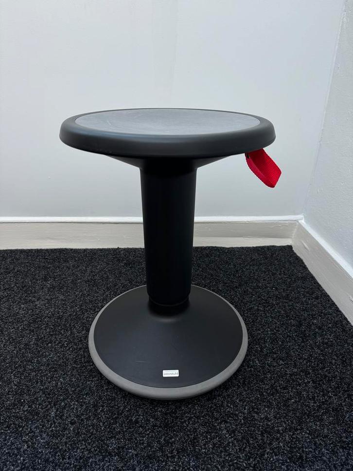 Interstuhl Zit/Sta Kruk - Ergonomisch Thuiswerken, Huis en Inrichting, Stoelen, Zo goed als nieuw, Eén, Kunststof, Zwart, Ophalen
