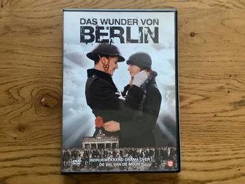 16) Das Wunder von Berlin, Kostja Ullmann, Caroline Herfurt. beschikbaar voor biedingen