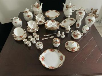 Royal Albert Old Country Rose serviesdelen beschikbaar voor biedingen