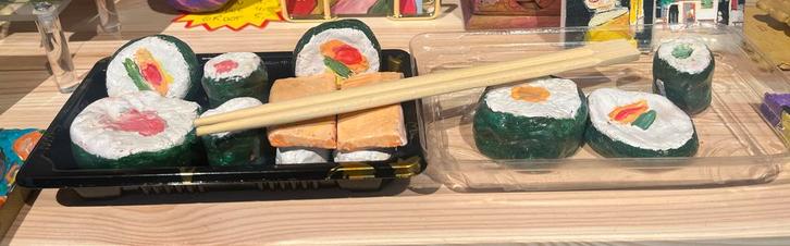 Keramieke Sushi decoratie, Antiek en Kunst, Kunst | Overige Kunst, Ophalen of Verzenden