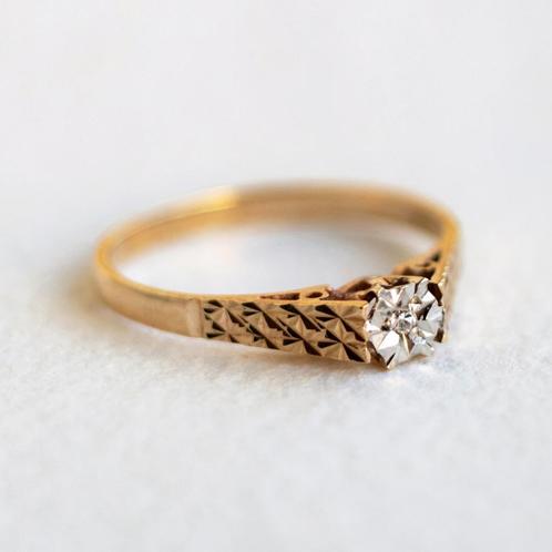 Vintage 9ct goud solitaire ring met diamant - maat 19,5, Sieraden, Tassen en Uiterlijk, Ringen, Zo goed als nieuw, Dame, Goud