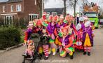 Kleurrijke loopgroep 18 personen, Kleding | Dames, Carnavalskleding en Feestkleding, Carnaval, Zo goed als nieuw, Kleding, Maat 46/48 (XL) of groter