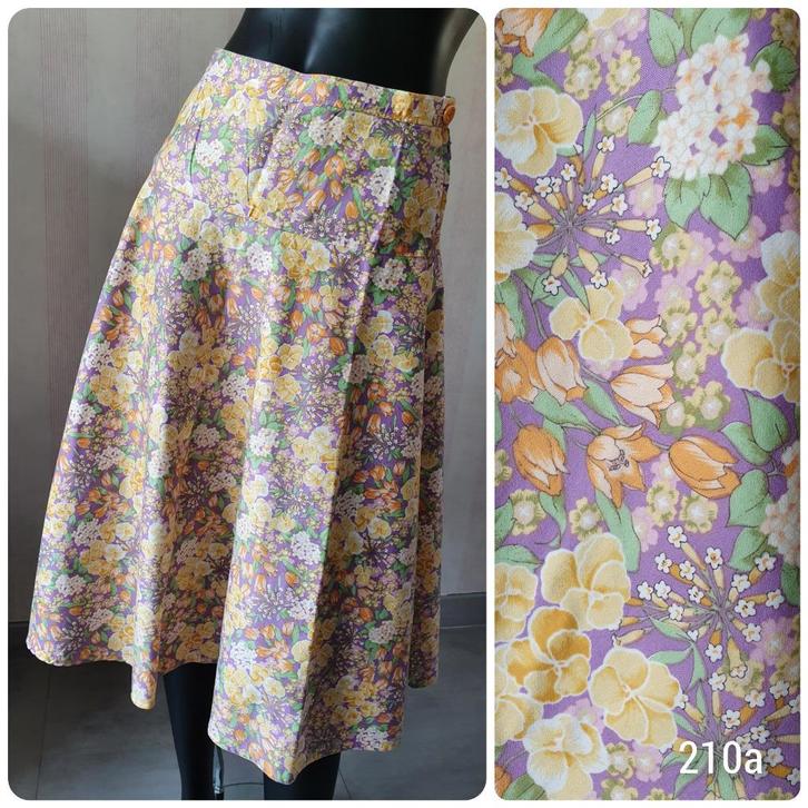 Verfijnde vintage cirkel zomer rok bloemmotief mt 36, Kleding | Dames, Rokken, Zo goed als nieuw, Maat 36 (S), Paars, Onder de knie