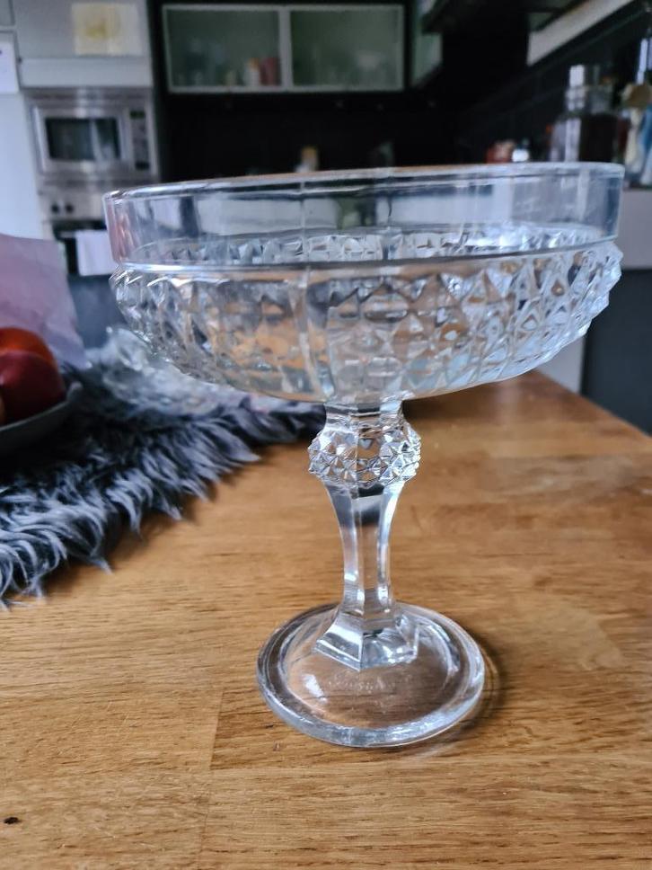 Bonbonschaal glazen schaal glazenschaal bonbon, Huis en Inrichting, Woonaccessoires | Schalen en Manden, Zo goed als nieuw, Rond