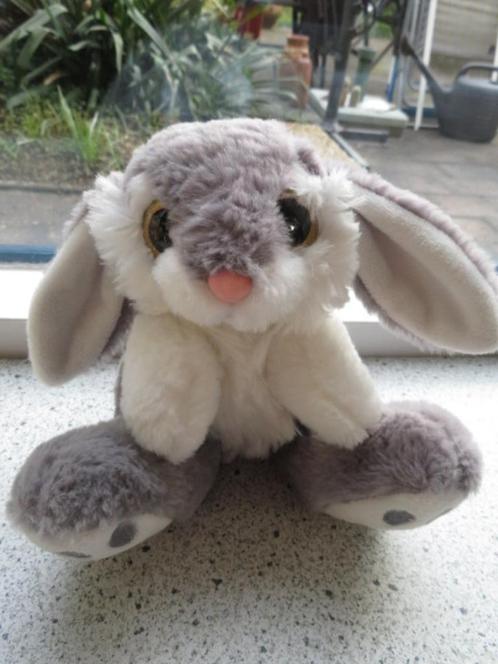Konijn merk Nicotoy grijs wit velours meet ca 20 cm zittend, Kinderen en Baby's, Speelgoed | Knuffels en Pluche, Zo goed als nieuw