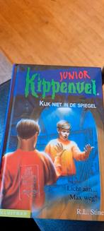 Junior Kippenvel - Kijk niet in de spiegel, Ophalen of Verzenden, Gelezen, R.L. Stine, Fictie algemeen