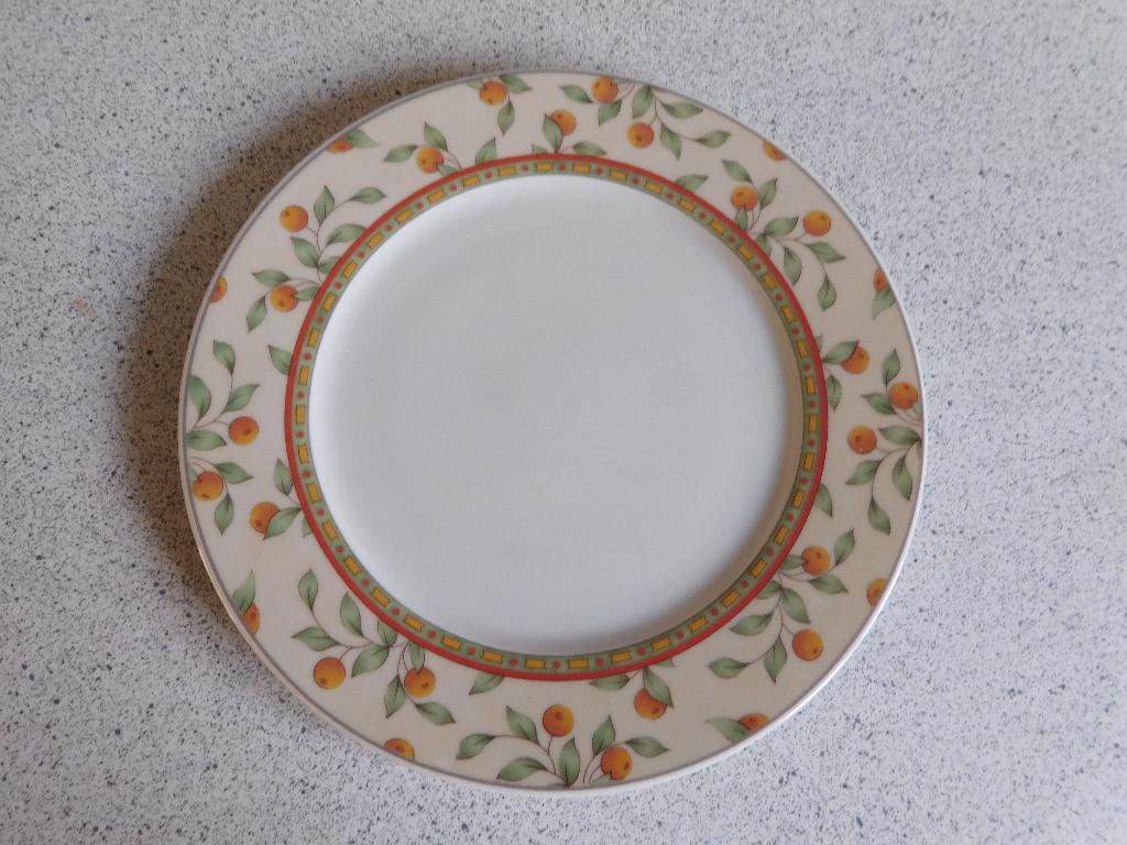 Bord 21 cm. Koffietijd Sinaasappel Art & Design, Ophalen of Verzenden, Zo goed als nieuw, Bord(en), Overige stijlen