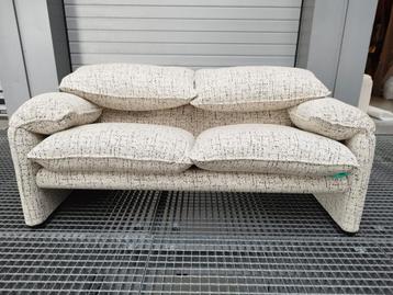 Refurbished Cassina Maralunga 2-zitsbank - Kies je stof! beschikbaar voor biedingen