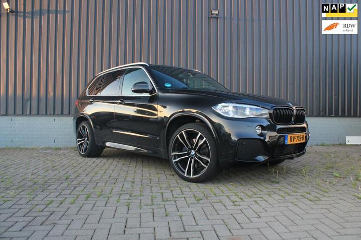 BMW X5 XDrive40d PANO /M PAK /Adaptieve cruise/ 360 camer, Auto's, BMW, Bedrijf, Te koop, X5, 360° camera, 4x4, ABS, Achteruitrijcamera