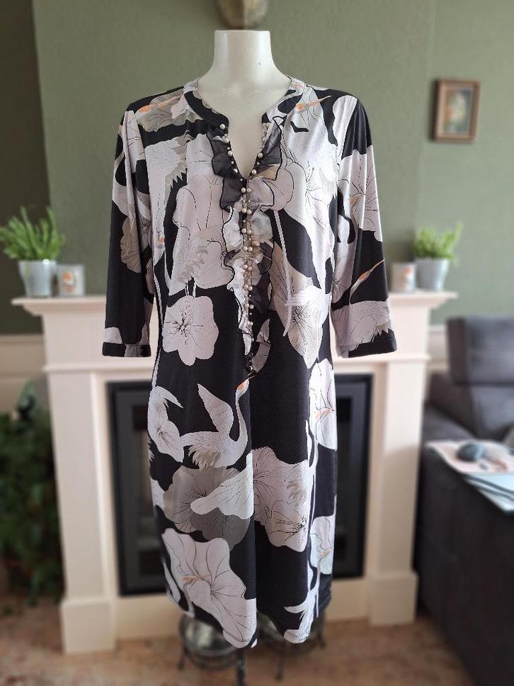 K-Design K Design kraanvogel parel jurk M 38 Gratis Verzende, Kleding | Dames, Jurken, Gedragen, Maat 38/40 (M), Zwart, Knielengte
