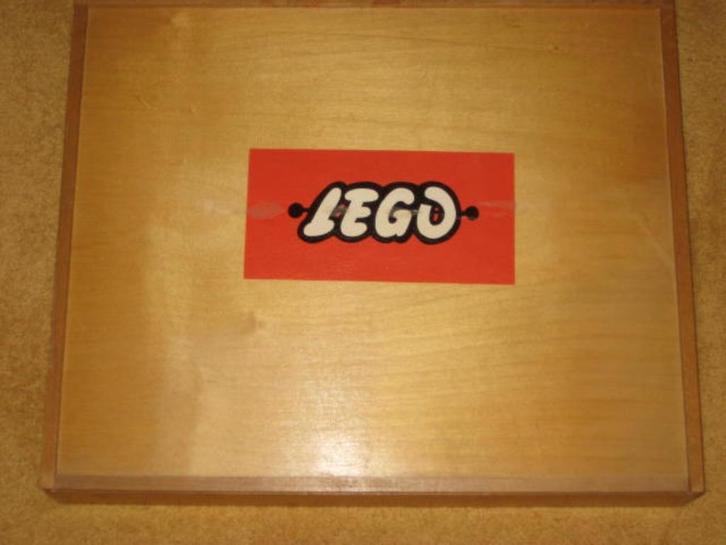 Lego kist met inzetbak + veel Lego, Kinderen en Baby's, Speelgoed | Duplo en Lego, Zo goed als nieuw, Ophalen of Verzenden