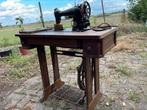 Bijzondere  Singer naaimachine uit Frankrijk, Hobby en Vrije tijd, Naaimachines en Toebehoren, Ophalen, Gebruikt, Naaimachine