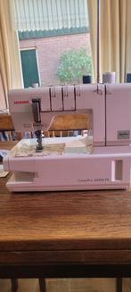 Janome Cover Pro 2000CPX Coverlockmachine, Hobby en Vrije tijd, Naaimachines en Toebehoren, Ophalen