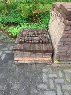 Partij rode Waaltjes klinkers 3,2 m2 (Zwolle gratis bezorgd), Tuin en Terras, Gebruikt, Klinkers, Ophalen of Verzenden, Minder dan 5 m²