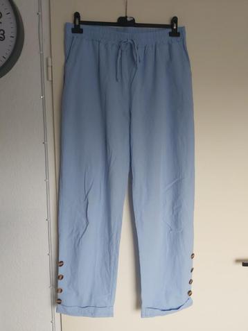 Zomerbroek met knoopjes en kanten streep blauw 2XL beschikbaar voor biedingen