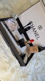 UITVERKOOP! Chanel Foundation, Parfum en  Make up set, Sieraden, Tassen en Uiterlijk, Uiterlijk | Cosmetica en Make-up, Nieuw