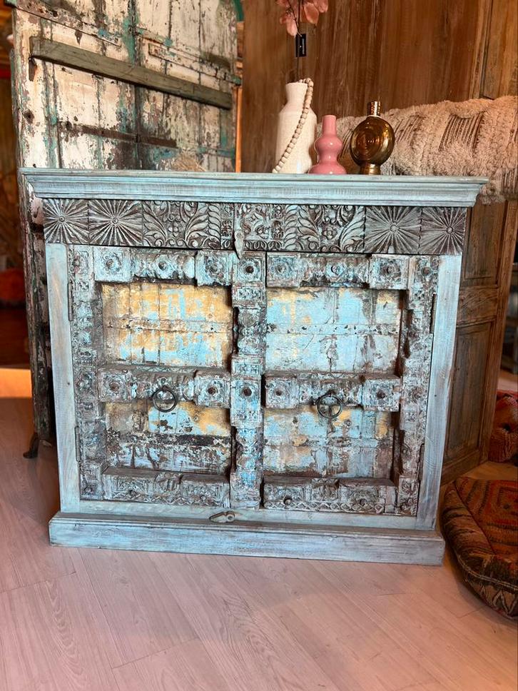 Gaaf India/Ibiza style dressoir, Huis en Inrichting, Kasten | Dressoirs, 100 tot 150 cm, 25 tot 50 cm, Ophalen of Verzenden