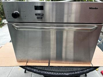 Miele stoomoven, nooit gebruikt. beschikbaar voor biedingen