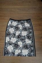 Heel mooi setje, rok en shirt, maat 40 Sommermann, Kleding | Dames, Maat 38/40 (M), Sommermann, Zwart, Ophalen of Verzenden