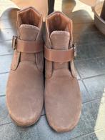Nieuwe Clarks enkellaarsje kleur taupe, maat 38, Ophalen of Verzenden, Zo goed als nieuw, Overige kleuren