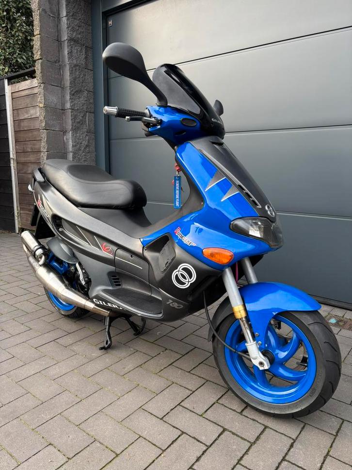 Gilera runner DD A1 172cc, Fietsen en Brommers, Snorfietsen en Snorscooters, Zo goed als nieuw, Gilera, Tweetakt, Ophalen