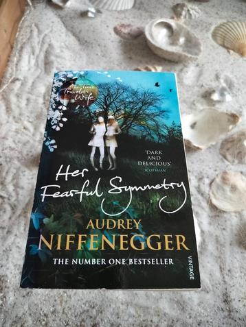 Audrey Niffenegger - Her fearful Symmetry beschikbaar voor biedingen