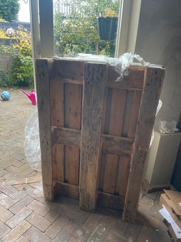 Pallet gratis ophalen beschikbaar voor biedingen