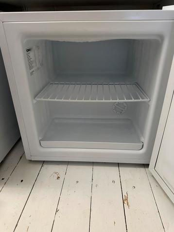 Mini vriezer - 31 liter beschikbaar voor biedingen