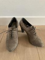 Nieuwe veter-pumps, vintage look (Sacha) mt 38, Kleding | Dames, Schoenen, Overige kleuren, Nieuw, Ophalen of Verzenden, Schoenen met hoge hakken