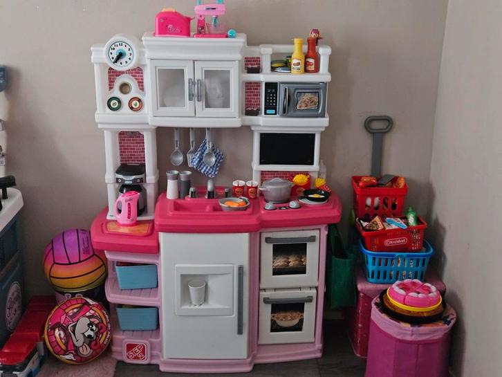 Step2 Speelkeuken + Accessoires, Kinderen en Baby's, Speelgoed | Speelkeukens, Gebruikt, Speelkeuken, Kunststof, Ophalen of Verzenden