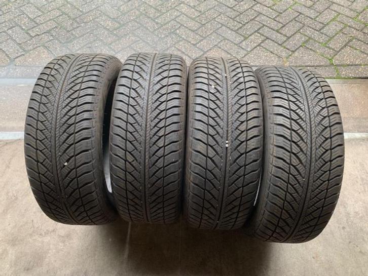4X GOODYEAR ULTRAGRIP WINTERBANDEN 225 55 R17 97H M+S 6,5-7M, Auto-onderdelen, Banden en Velgen, Band(en), Winterbanden, 17 inch