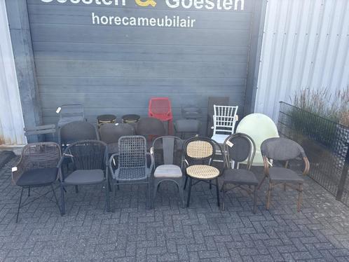 OPRUIMING Partij (23) terrasstoel + terraskrukken Kunststof, Tuin en Terras, Overige Tuin en Terras, Gebruikt, Ophalen