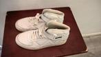 TE koop aangeboden mooi dames sportschoenen doe gepast bod., Kleding | Dames, Schoenen, Ophalen of Verzenden, Gedragen, Sportschoenen