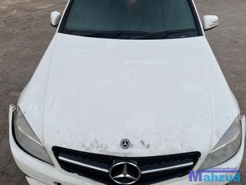 MERCEDES C KLASSE W204 WIT 650 motorkap 2007-2011 beschikbaar voor biedingen