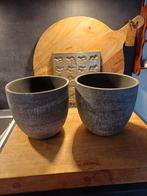 Set van 4 grote bloempotten 2 licht grijs en 2 donker grijs, Verzenden