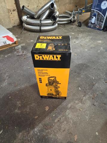 DeWalt hogedrukreiniger  beschikbaar voor biedingen