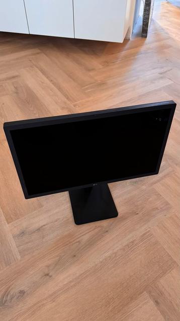 LG 22" USB-C Monitor beschikbaar voor biedingen