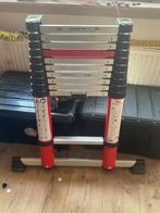 Altrex TL Smart Up 1x11 Ladder, Doe-het-zelf en Verbouw, Ladders en Trappen, Ophalen, Gebruikt, Ladder, Opvouwbaar of Inschuifbaar