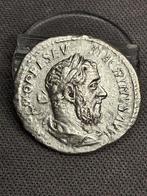 Zilveren Denarius van Macrinus, Ophalen of Verzenden, Overige landen, Losse munt, Zilver