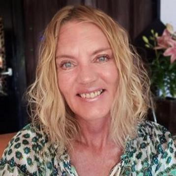 Voor Heerlijke Verrassende  Massage  ~ Reiki/Kundalini behan beschikbaar voor biedingen