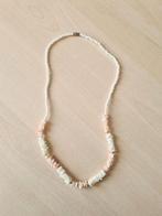Vintage Korte Schelpen Ketting Schelpenketting Lichtroze, Verzenden, Gebruikt, Wit